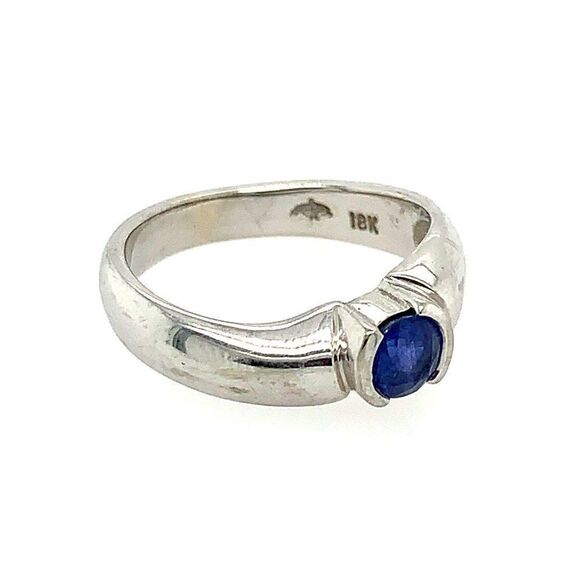 18k Sapphire Ring  - Picture 7 of 9